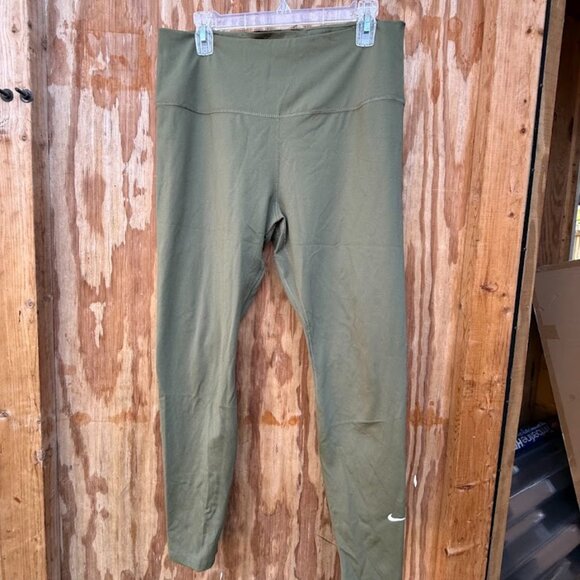 Nike Dry-Fit Green Leggings (Size XL) - Picture 1 of 4